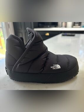 North Face Youth Thermoball Black Quilted Slip-On Boot 10